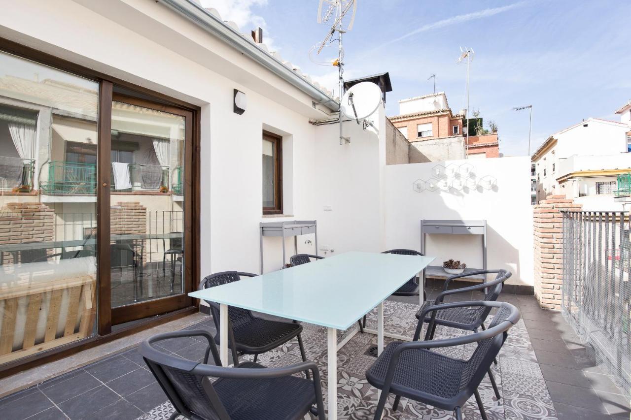Hi Room - Smart Apartments - Penthouse Granada Exterior foto