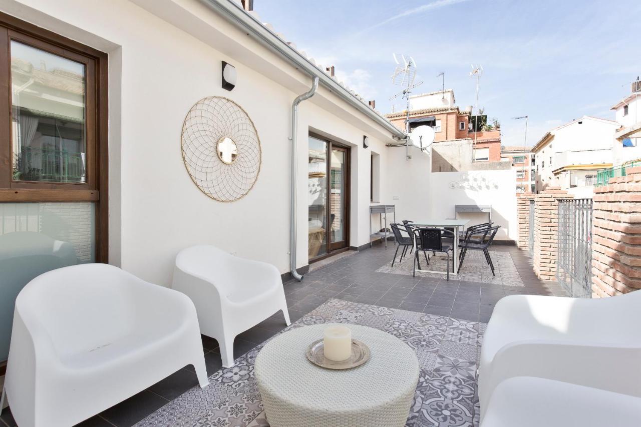 Hi Room - Smart Apartments - Penthouse Granada Exterior foto